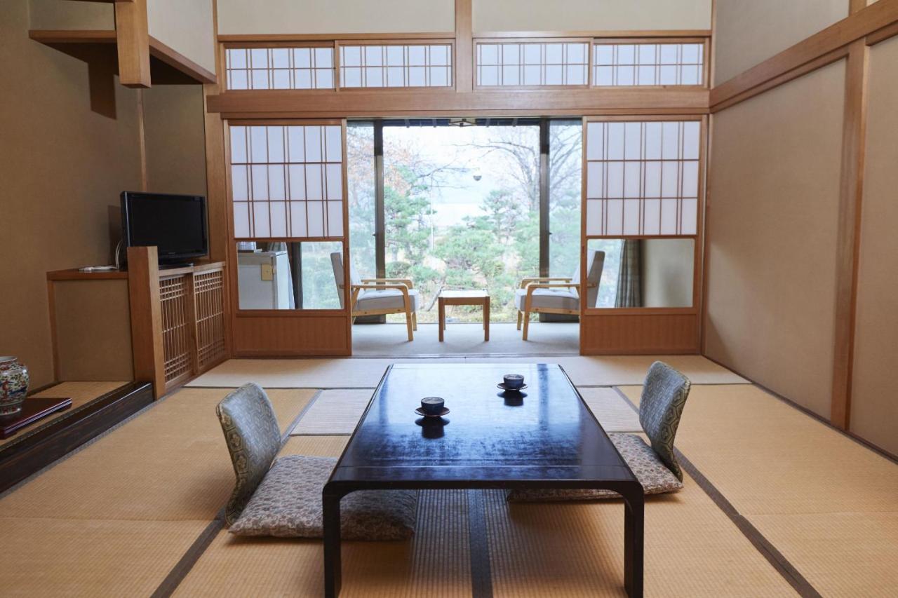 Takamiya Ryokan Sagiya Sansorai Kaminoyama Buitenkant foto